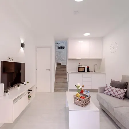 Appartement Modern Duplex With Pool And Private Terrace